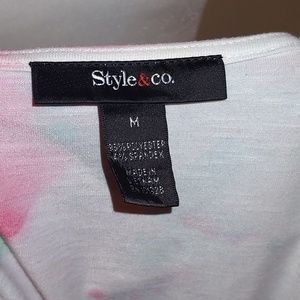 Style & Co Tops - Tie-dye flamingos jeweled shirt size medium Style & Co Tops - Tie-dye flamingos jeweled shirt size medium